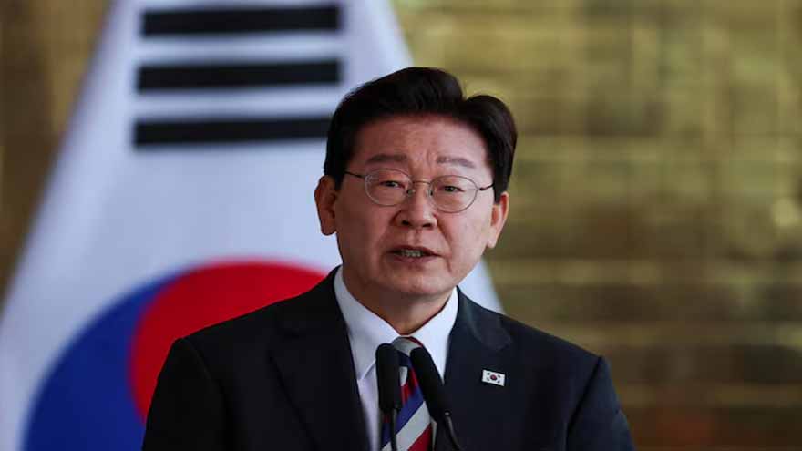South Korea's Lee urges talks with North Korea to replace armistice with peace