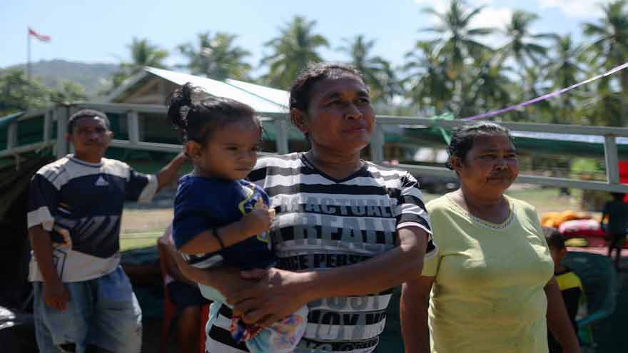 Search for Indonesia quake victims underway on Independence Day