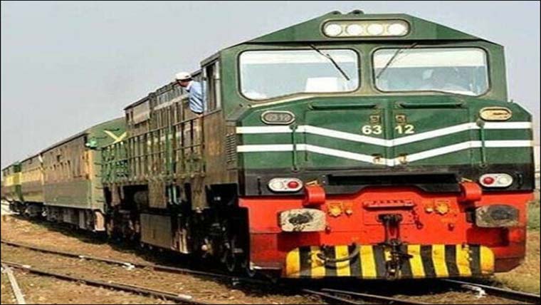عبدالحکیم: پاکستان ایکسپریس کی زد میں آکر 3 سالہ بچی جاں بحق