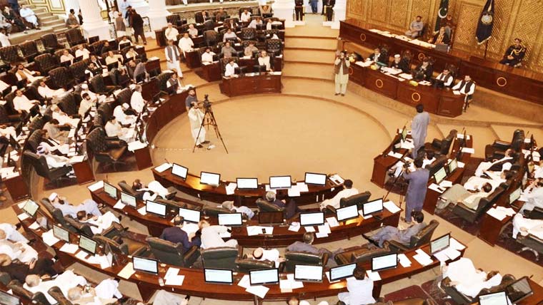 خیبرپختونخوا اسمبلی نے احساس ریڑھی بان لائیولی ہُڈ پروٹیکشن بل 2026 منظور کر لیا