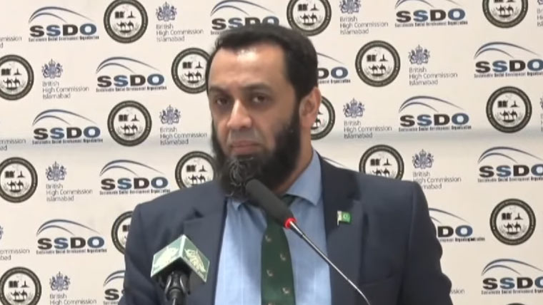 دہشتگردی کے خلاف جنگ میں پاکستانی قوم نے 90 ہزار جانوں کی قربانیاں دیں، عطا تارڑ