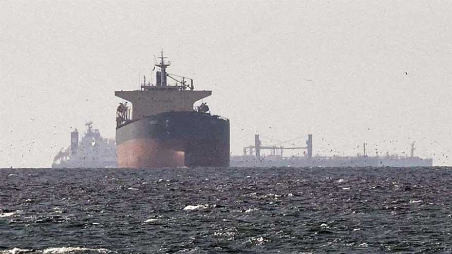 Ship attacked during Strait of Hormuz transit and other news from the Middle East