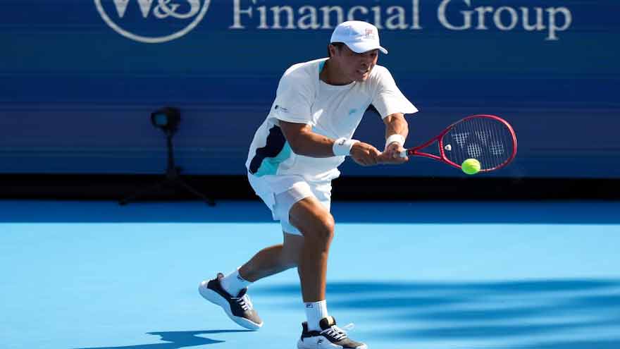 Red-hot Nakashima stuns Medvedev to reach Cincinnati fourth round