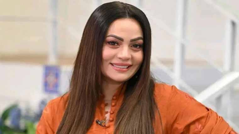سعدیہ امام کا ساتھی اداکاروں کی جانب سے دھوکا دیے جانے کا انکشاف