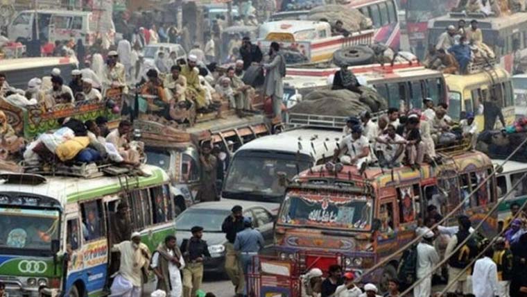 سندھ حکومت کا پبلک ٹرانسپورٹ کے کرایوں میں فوری کمی کا حکم
