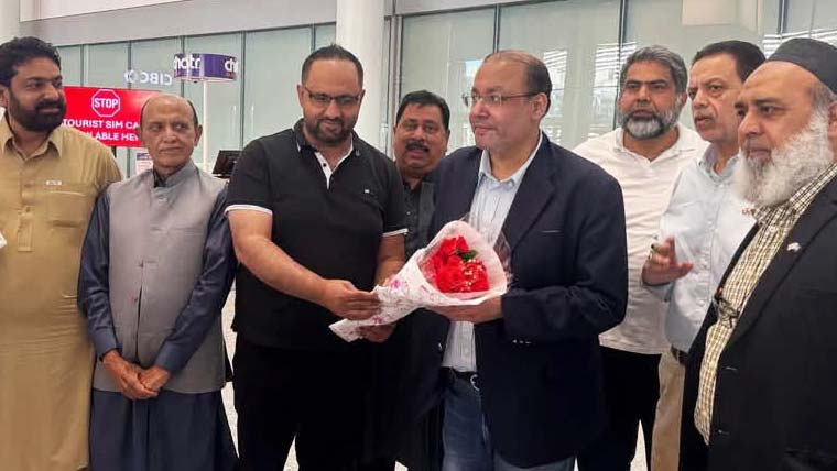 بیرونی سرمایہ کاری لانے کا مشن، صوبائی وزیر چوہدری شافع کینیڈا پہنچ گئے