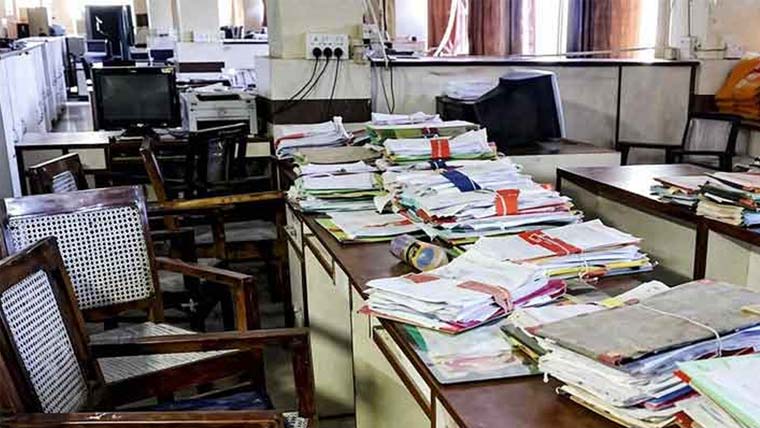 پنجاب حکومت کا سرکاری افسران کی طویل رخصت کی حوصلہ شکنی کا فیصلہ