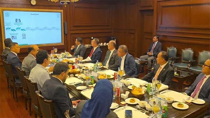 Malaysian home minister visits NADRA headquarters, praises digital services