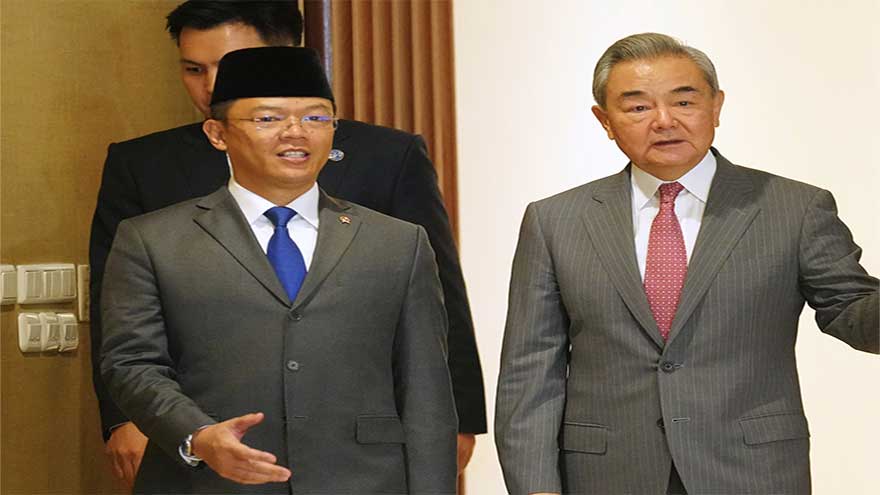 Indonesia and China discuss increasing defense cooperation and energy security 