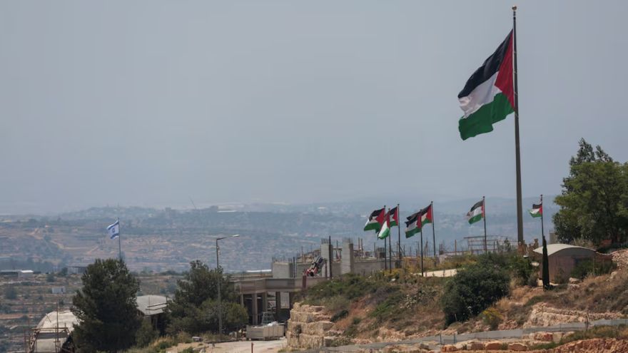 Pakistan joins seven nations in rejecting Israel's E1 settlement plan