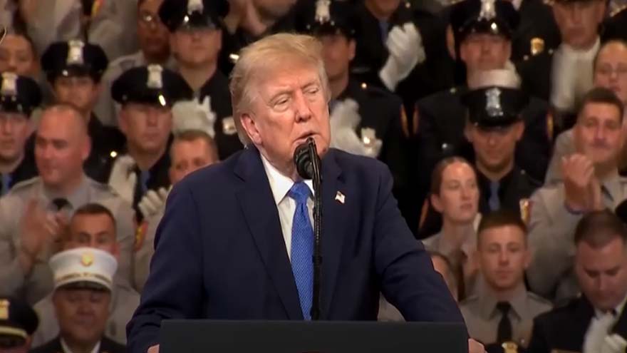 Supreme Court lets Trump continue work on White House ballroom for now