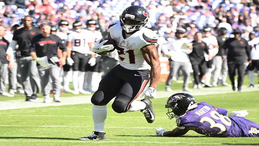 RB Nick Chubb, 30, announces retirement on social media