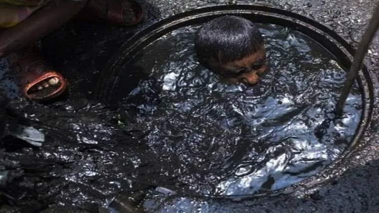 گٹرلائن کی صفائی کے دوران واسا کے 2 ملازمین دم گُھٹنے سے جاں بحق