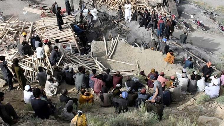 دکی کی کوئلہ کان میں زہریلی گیس بھرنے سے 2 کان کن جاں بحق، 4 بے ہوش