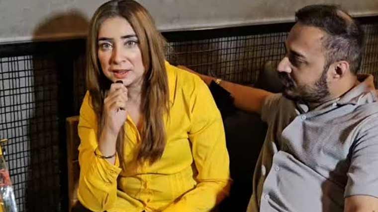 ڈاکٹر نبیہہ کی شوہر کے لیے گانا گانے کی ویڈیو، صارفین کےسوشل میڈیا پر مزیحیہ تبصرے