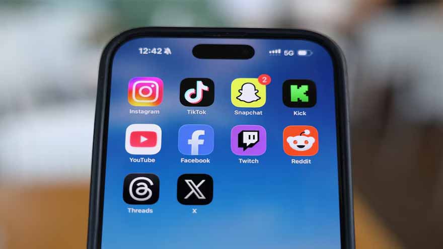 New Zealand's main opposition party supports social media ban for under-16s