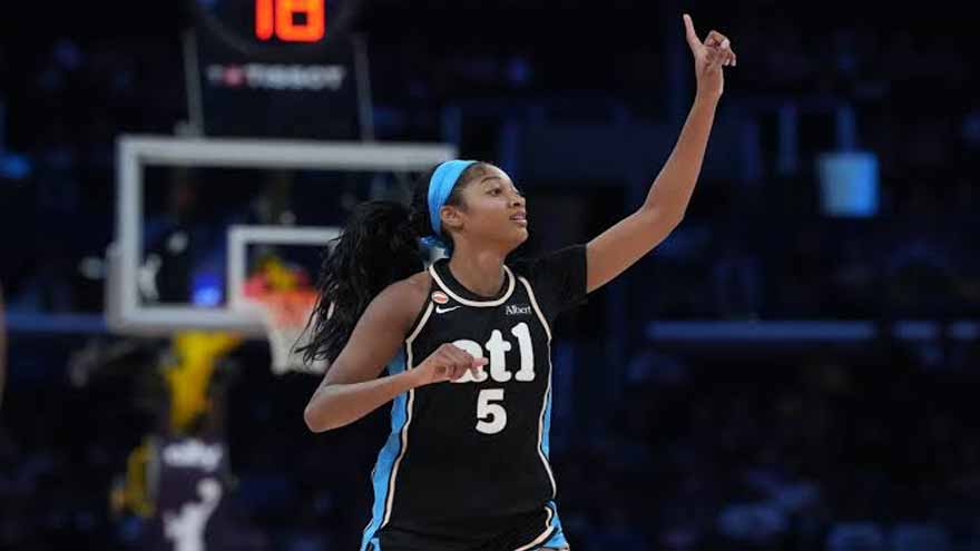 Angel Reese grabs WNBA-record 26 rebounds in Dream's win over Sparks