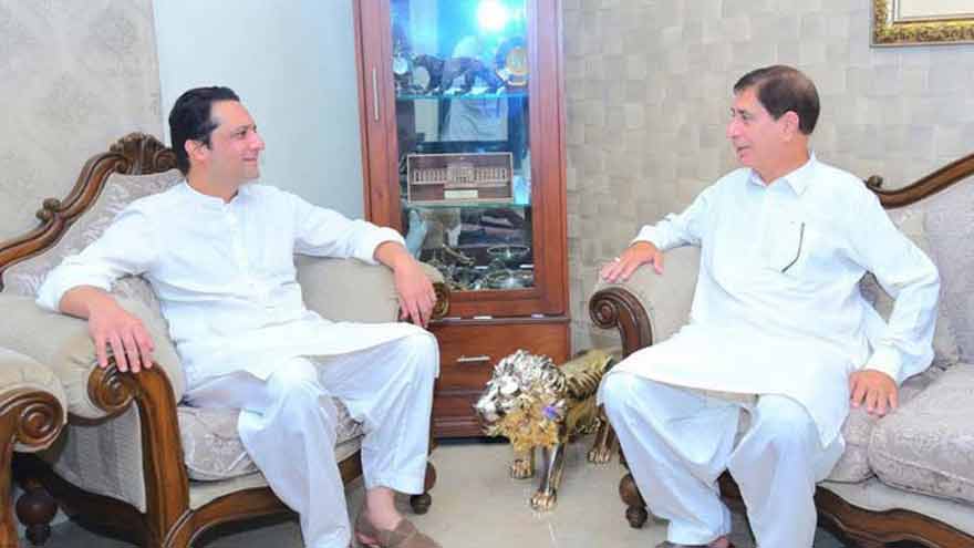 AJK PM Iftikhar Gilani visits Shah Ghulam Qadir to ease tensions amid party rift