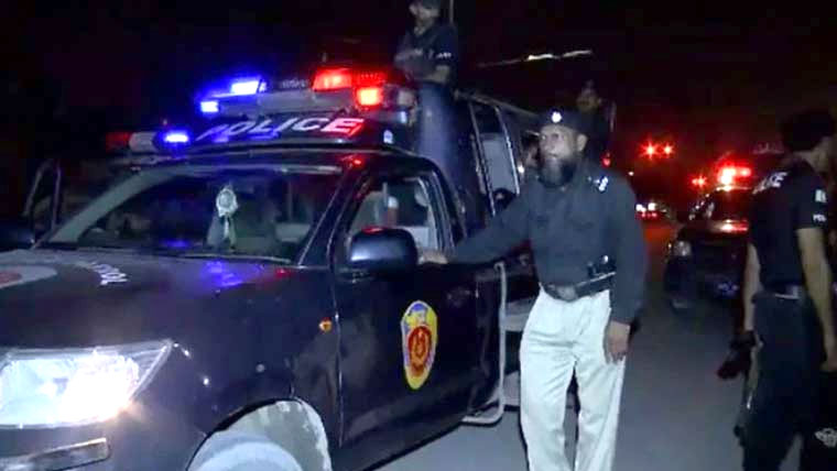 کراچی میں پولیس مقابلہ، بھتہ خور گروپ کا اہم کمانڈر ہلاک