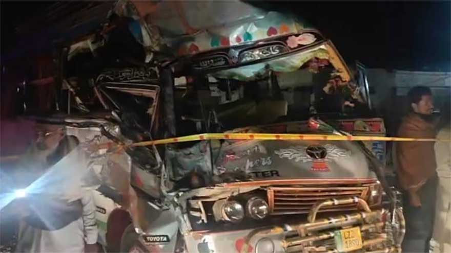 Four dead, 30 injured in Lodhran head-on crash