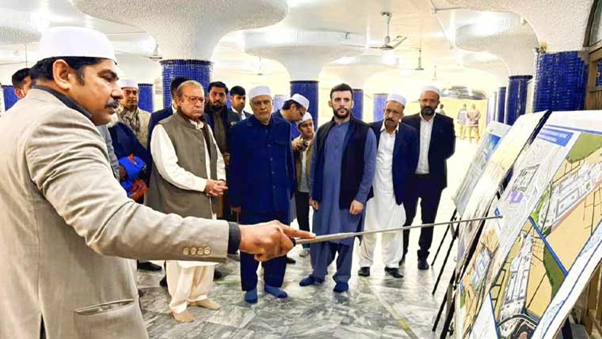 Nawaz Sharif reviews Data Darbar expansion project