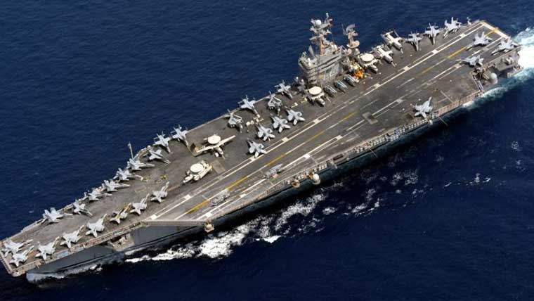 ایران پر ممکنہ حملہ، امریکی طیارہ بردار جہاز ابراہم لنکن عرب سمندر میں موجودہ