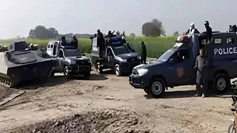 شکار پور میں پولیس کا آپریشن: کیھر گینگ کے چار ملزمان نے ہتھیار ڈال دیے