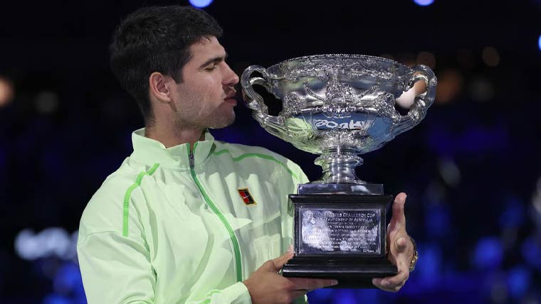 سپین کے کارلوس الکاریز نے پہلی مرتبہ آسٹریلین اوپن مینز ٹائٹل جیت لیا