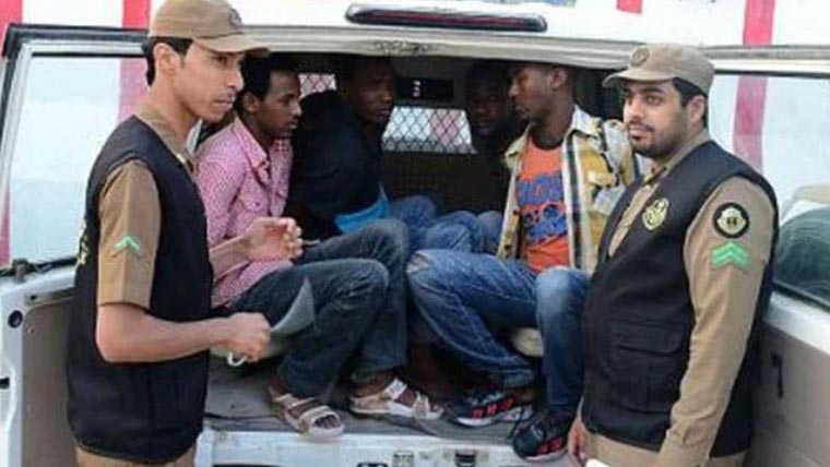 سعودیہ میں غیر قانونی تارکین وطن کیلئے کارروائیاں تیز، مزید19975 افراد گرفتار