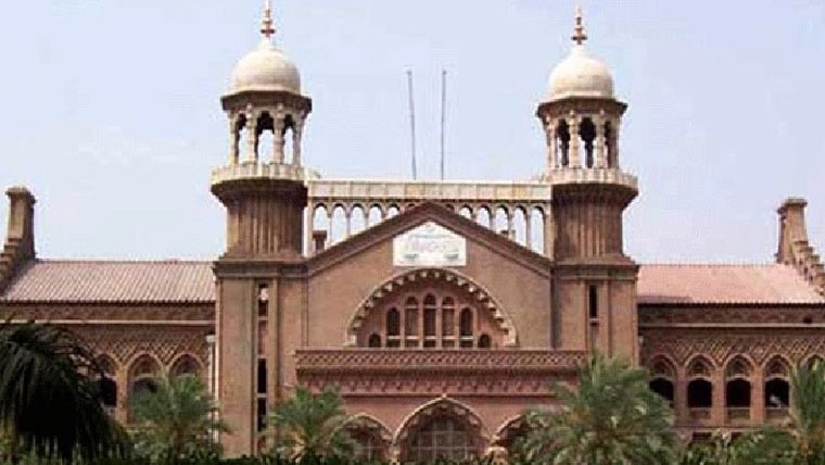 کائٹ فلائنگ ایکٹ پر عملدرآمد روکنے کی درخواستوں پر سماعت، متعدد افسران طلب