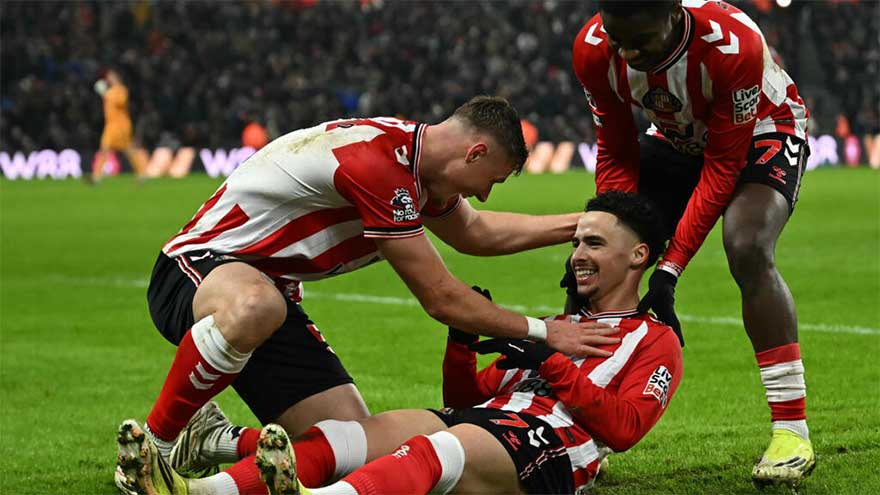 Sunderland rout 'childish' Burnley