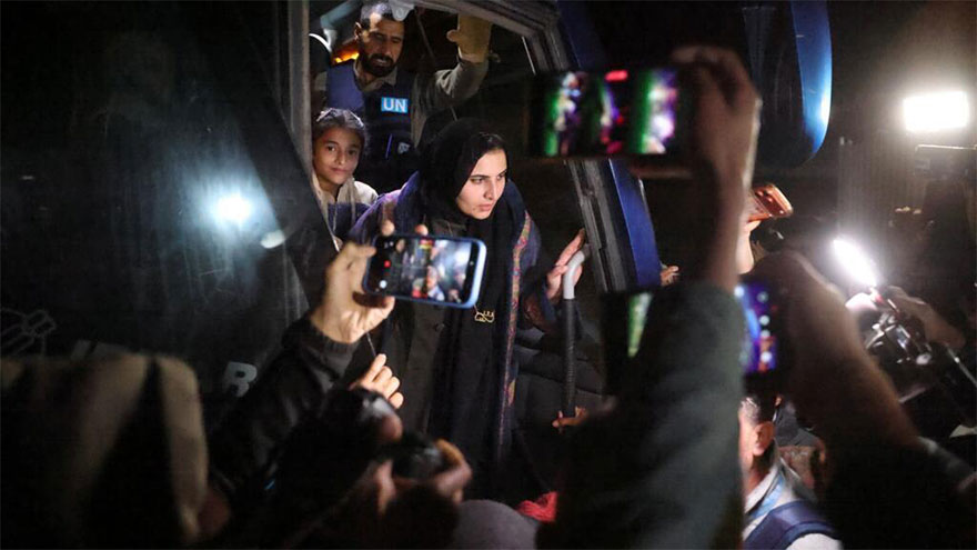 Tearful Gazans finally reunite after limited Rafah reopening