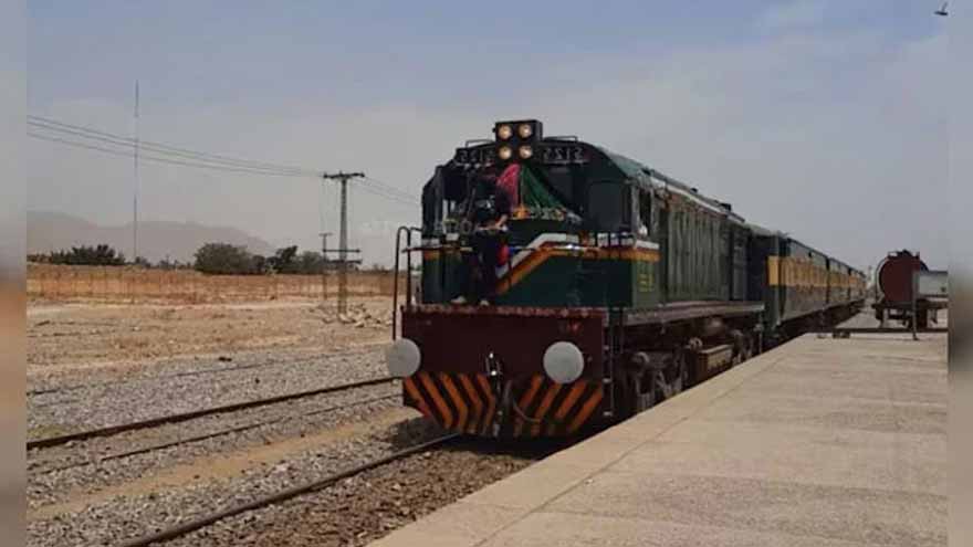 Train services from Quetta remain suspended for third consecutive day