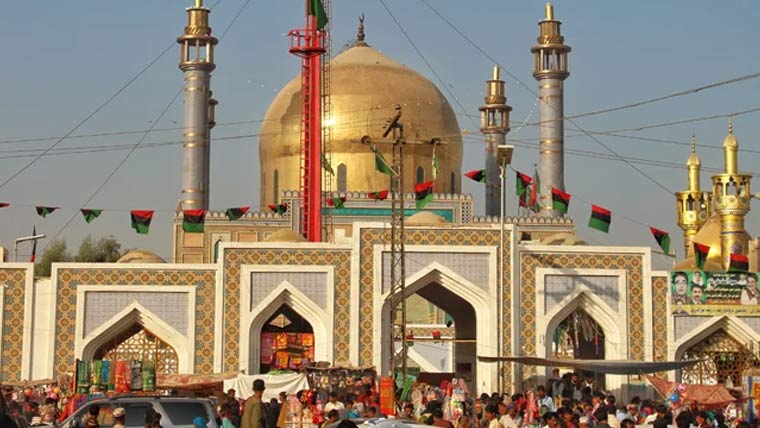 لعل شہباز قلندر کے عرس پر اٹلی سے سیاحوں کا وفد سیہون شریف پہنچ گیا