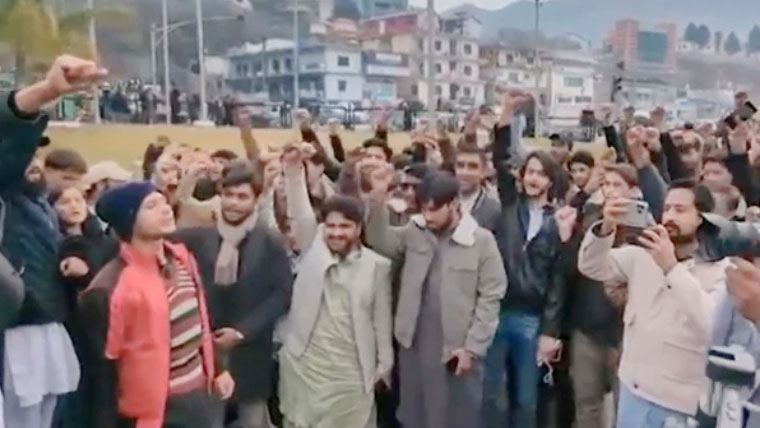 بلوچ طلبہ اور اساتذہ کا کشمیریوں سے اظہاریکجہتی کیلئے آزاد کشمیر کا دورہ