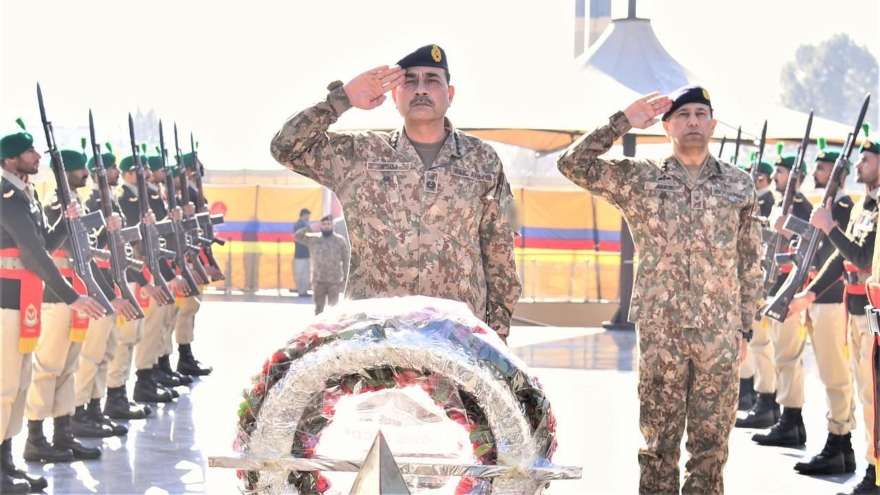 Field Marshal Asim Munir visits Muzaffarabad, pays tribute to Kashmiri martyrs