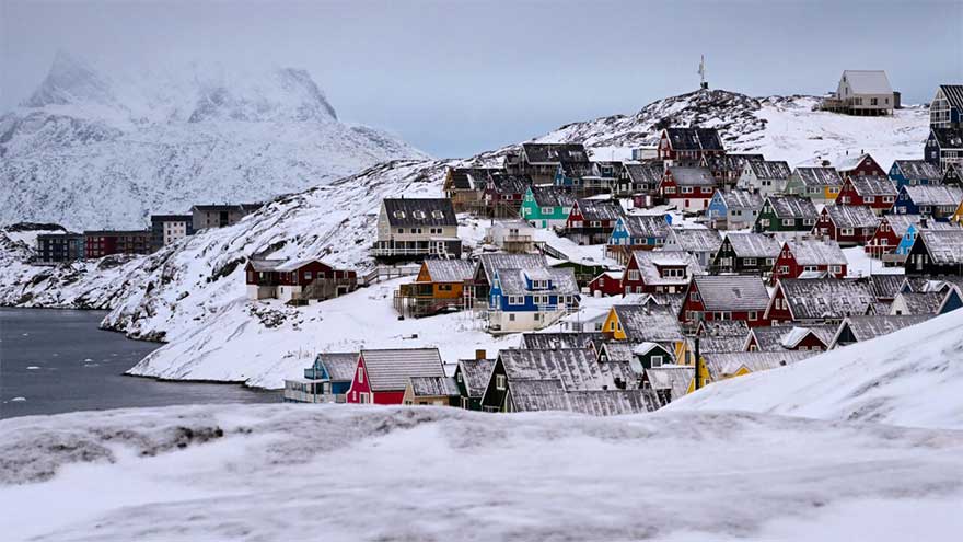 In show of support, Canada, France open consulates in Greenland