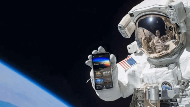 ناسا کے خلا باز اب خلا میں سمارٹ فون استعمال کریں گے