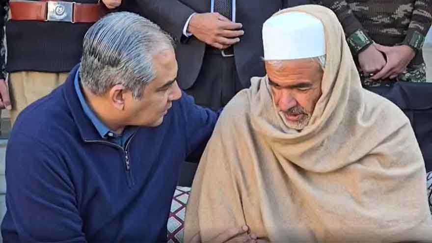 Mohsin Naqvi pays tribute to martyred Captain Abbas Khan, meets family in Landi Kotal