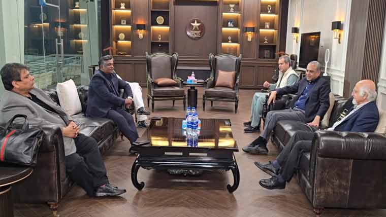 بھارت سے میچ نہ کھیلنے کا معاملہ، محسن نقوی کا وزیراعظم سے دوبارہ رابطے کا فیصلہ