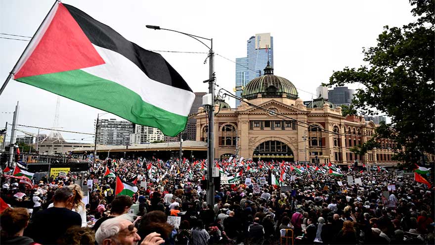 Thousands protest over Israeli President Herzog's visit to Australia