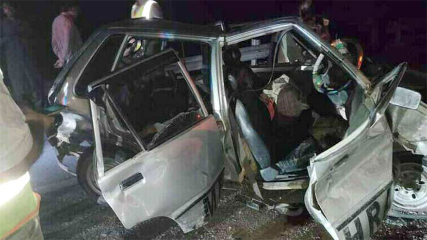 Two killed as car hits roadside poll in Pindi Bhattian