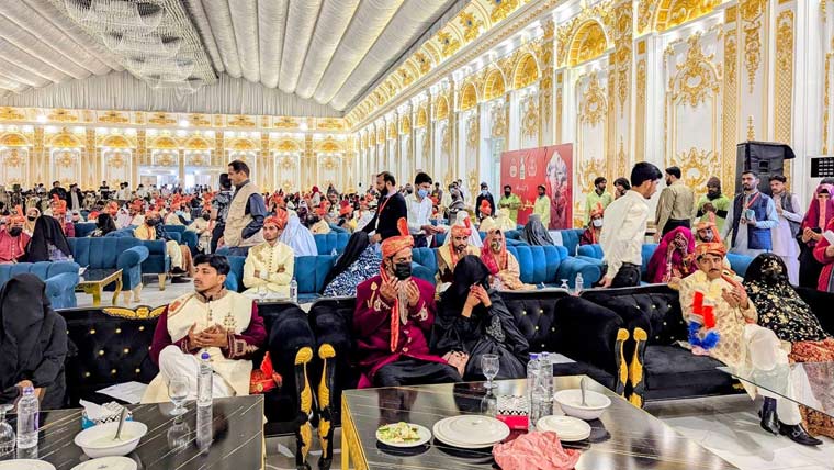 میانوالی میں دھی رانی پروگرام کے تحت 189 جوڑوں کی اجتماعی شادی