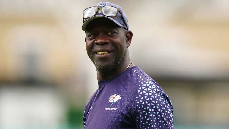 پی ایس ایل 11: پشاور زلمی نے اوٹس گبسن کو ہیڈ کوچ مقرر کر دیا