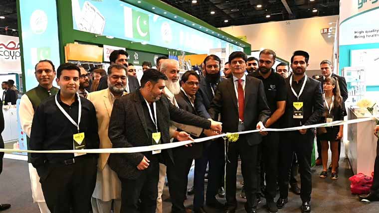ورلڈ ہیلتھ ایکسپو: پاکستان کی جدید طبی مصنوعات عالمی توجہ کا مرکز
