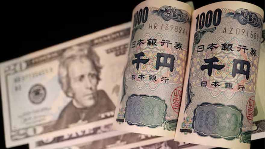 Yen perky as Japan fiscal fears dissipate, Aussie jumps on hawkish RBA