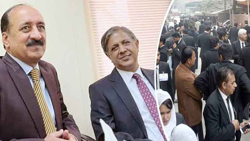 Independent Group holds major lawyers' power show in Lahore
