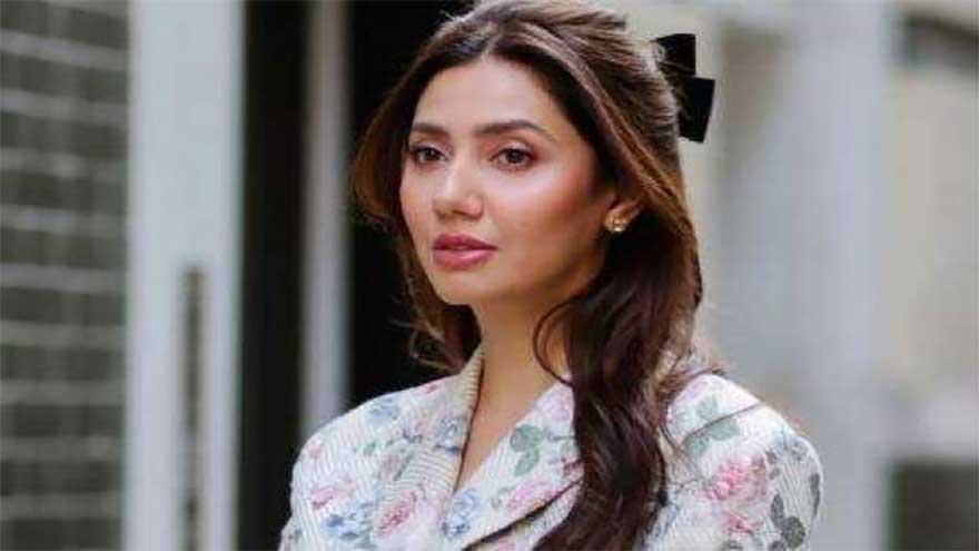 Mahira Khan decides to pause films, focus on dramas