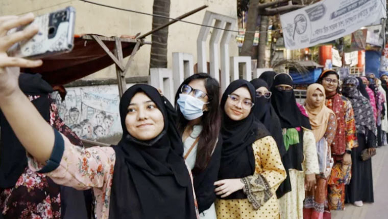 بنگلہ دیش میں عام انتخابات کا میلہ سج گیا، بی این پی اور جماعت اسلامی میں سخت مقابلہ