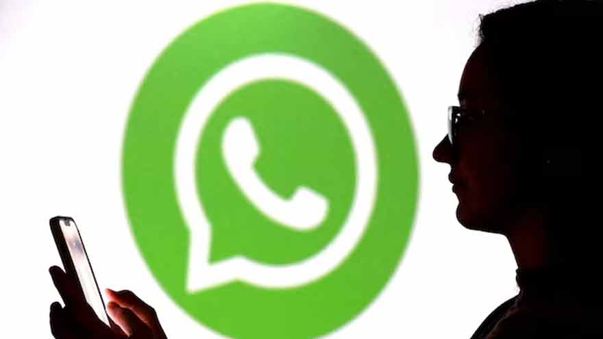 WhatsApp says Russia tried to fully block service to push state app